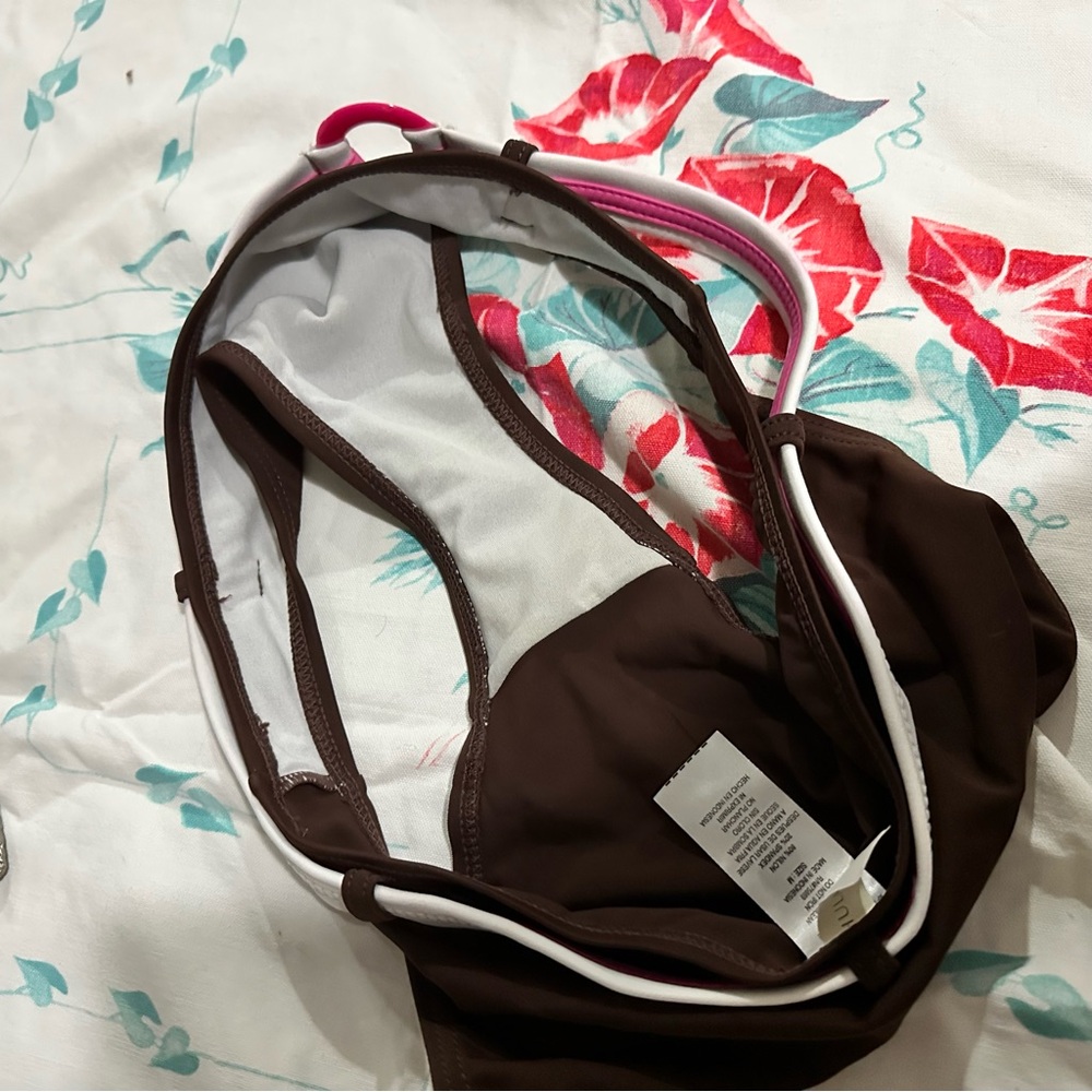 Early 2000s Y2K Hula Honey Brown Bikini Bottom with Pink and White Belt Design - Picture 9 of 10